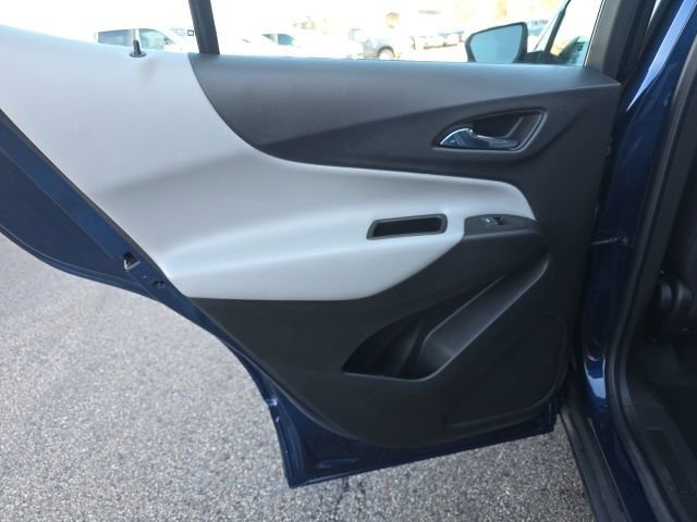 Used 2022 Chevrolet Equinox LS image 15