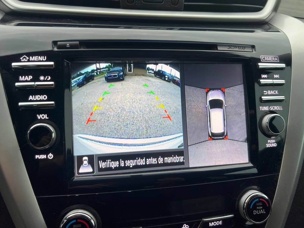 Used 2017 Nissan Murano Platinum FWD image 16