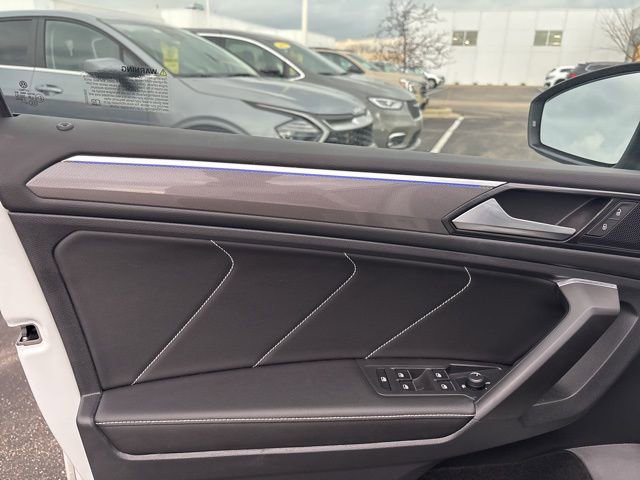 Certified 2023 Volkswagen Tiguan SE R-Line image 29