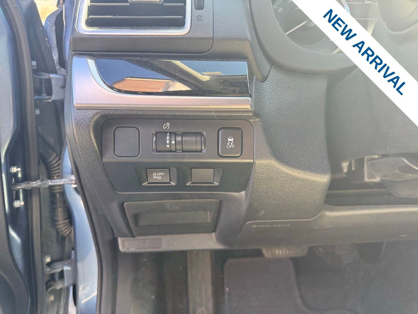 Used 2017 Subaru Crosstrek 2.0i Limited image 14