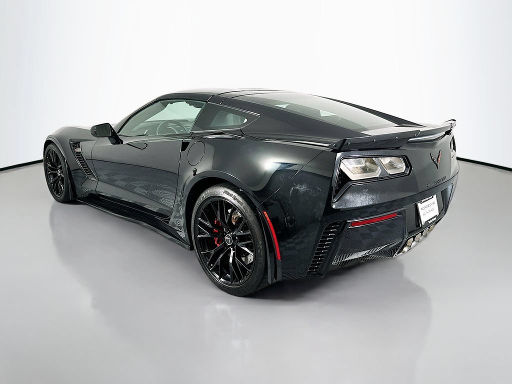 Used 2015 Chevrolet Corvette Z06 w/ 2LZ Preferred Equipment Group RWD image 3