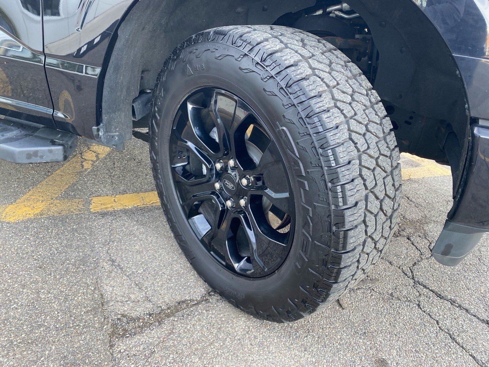 Used 2022 Ford F150 XLT w/ Equipment Group 302A High AWD/4WD image 27