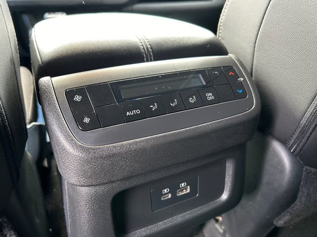 Certified 2023 Nissan Pathfinder SL w/ Black Appearance Package image 23