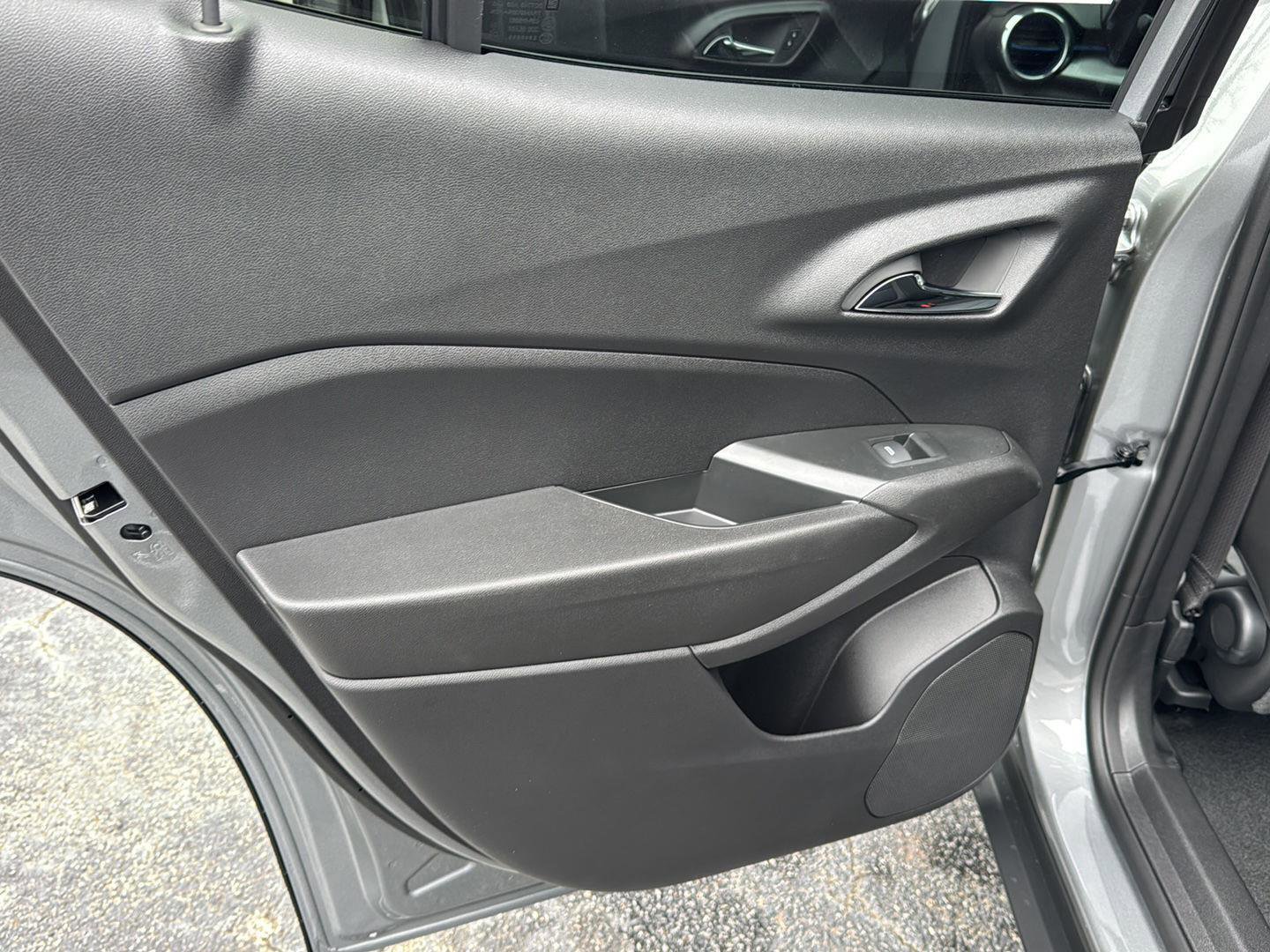 New 2026 Chevrolet Trax LT w/ Driver Confidence Package image 15