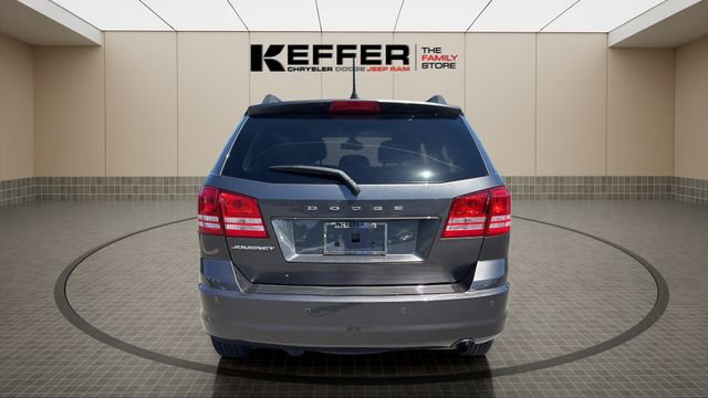 Used 2020 Dodge Journey SE w/ SE Popular Equipment Group image 4