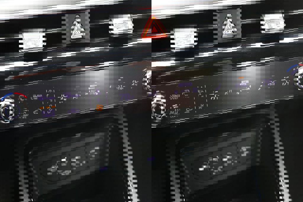 Used 2025 Kia K5 GT-Line image 23