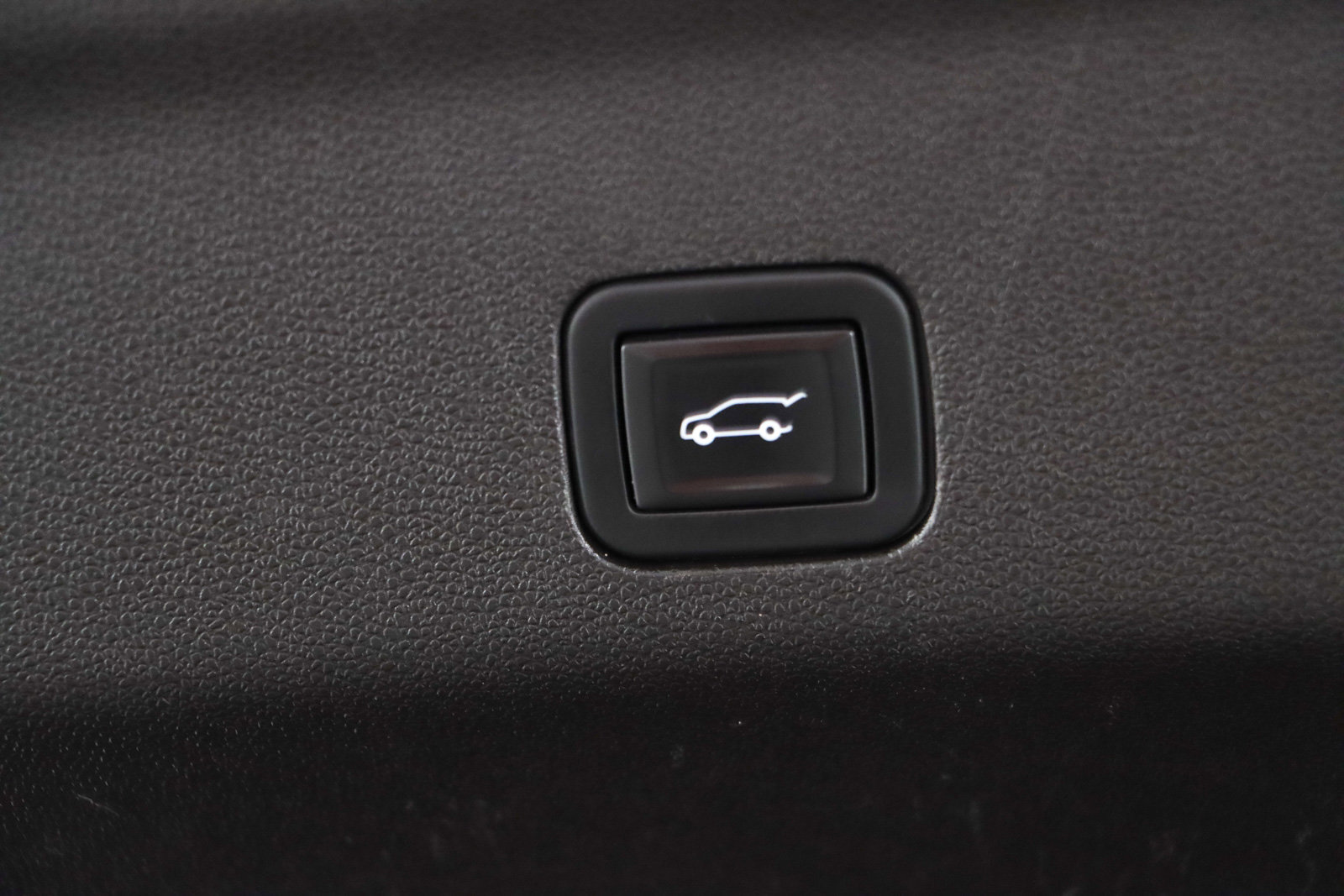 Used 2021 GMC Yukon SLT image 36