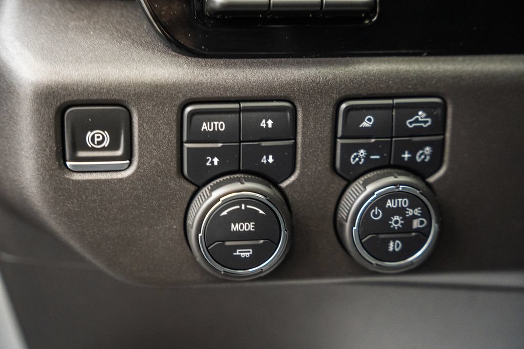 Used 2024 Chevrolet Silverado 1500 ZR2 w/ Technology Package AWD/4WD image 57