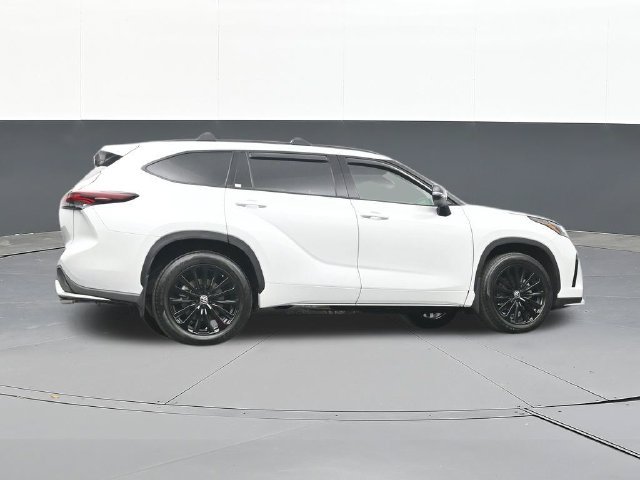 Used 2025 Toyota Highlander XSE AWD/4WD image 52