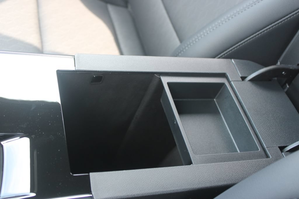 New 2027 Chevrolet Equinox LT w/ Convenience Package II FWD image 44
