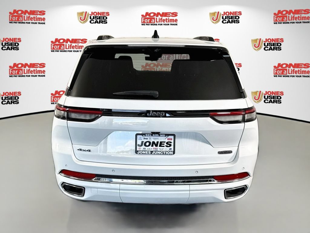 Used 2023 Jeep Grand Cherokee Overland w/ Luxury Tech Group IV AWD/4WD image 18