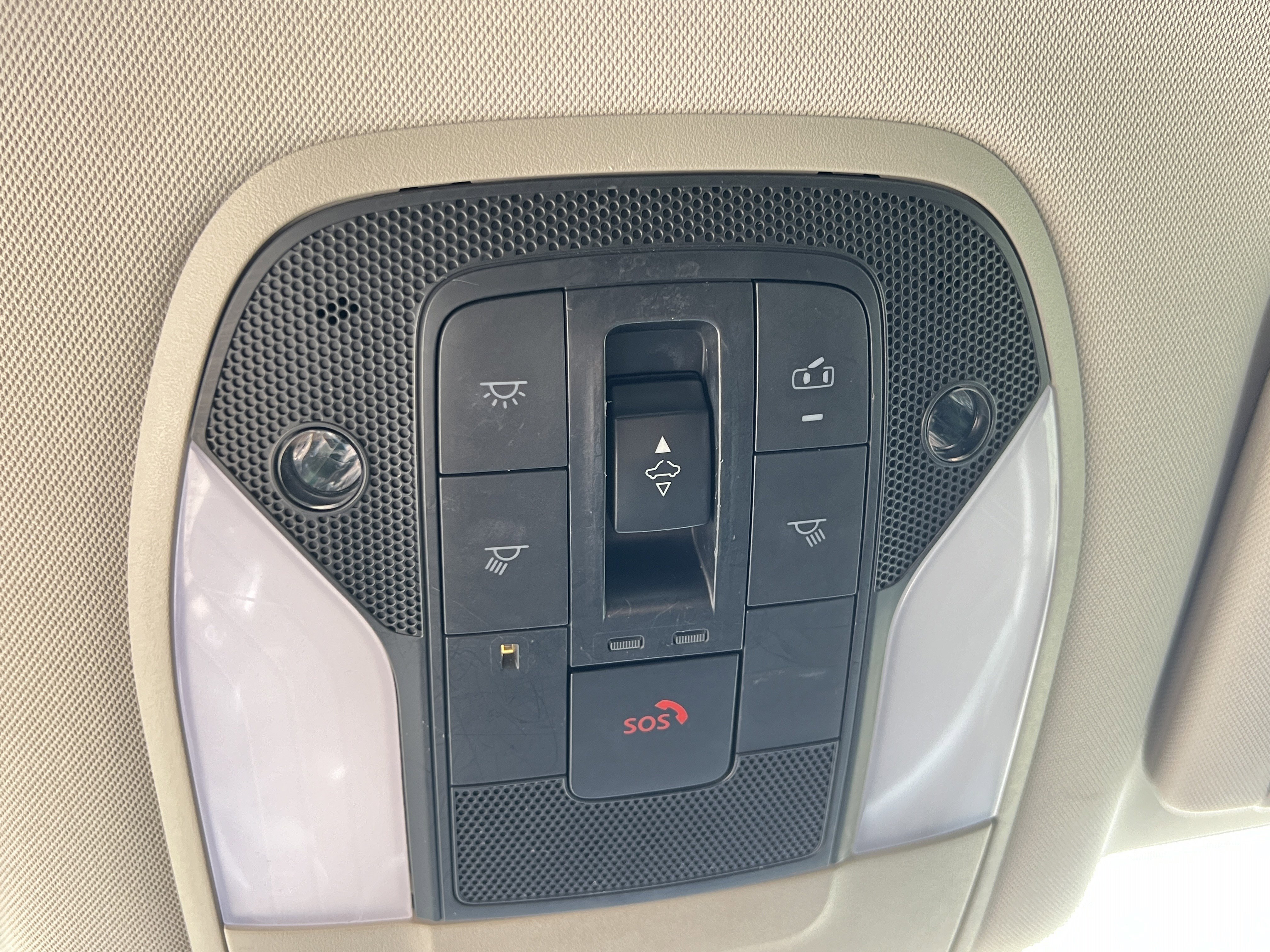 Used 2019 INFINITI QX50 Essential w/ Premium Heat Package image 29