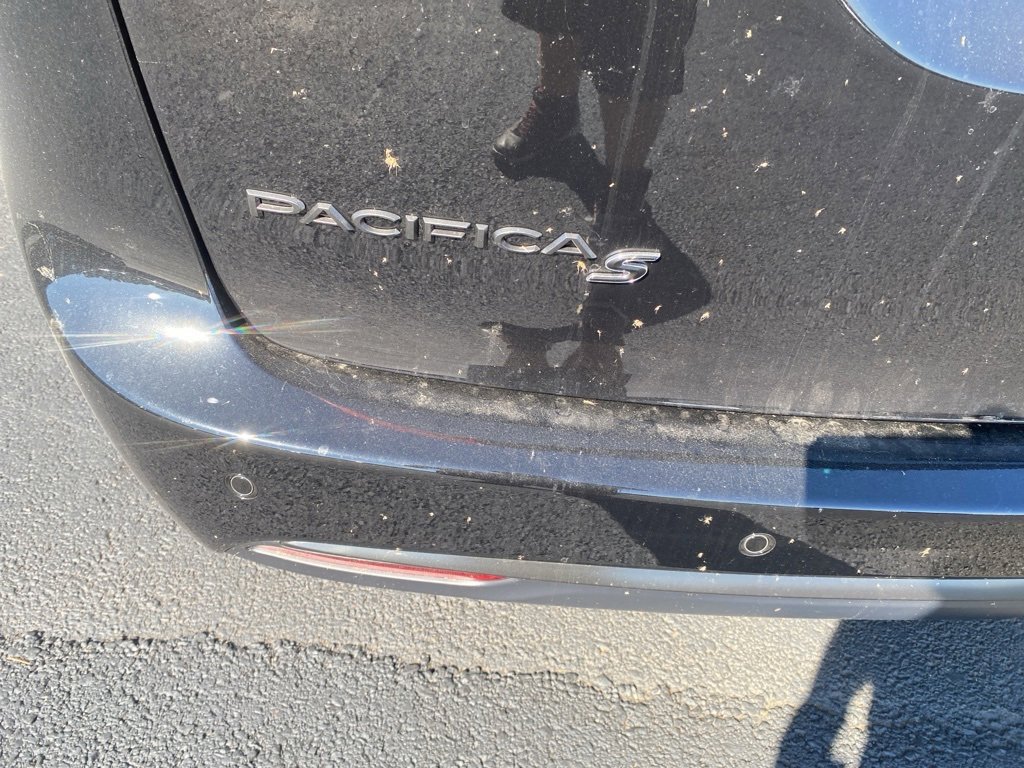 New 2026 Chrysler Pacifica Select w/ S Appearance Package image 10