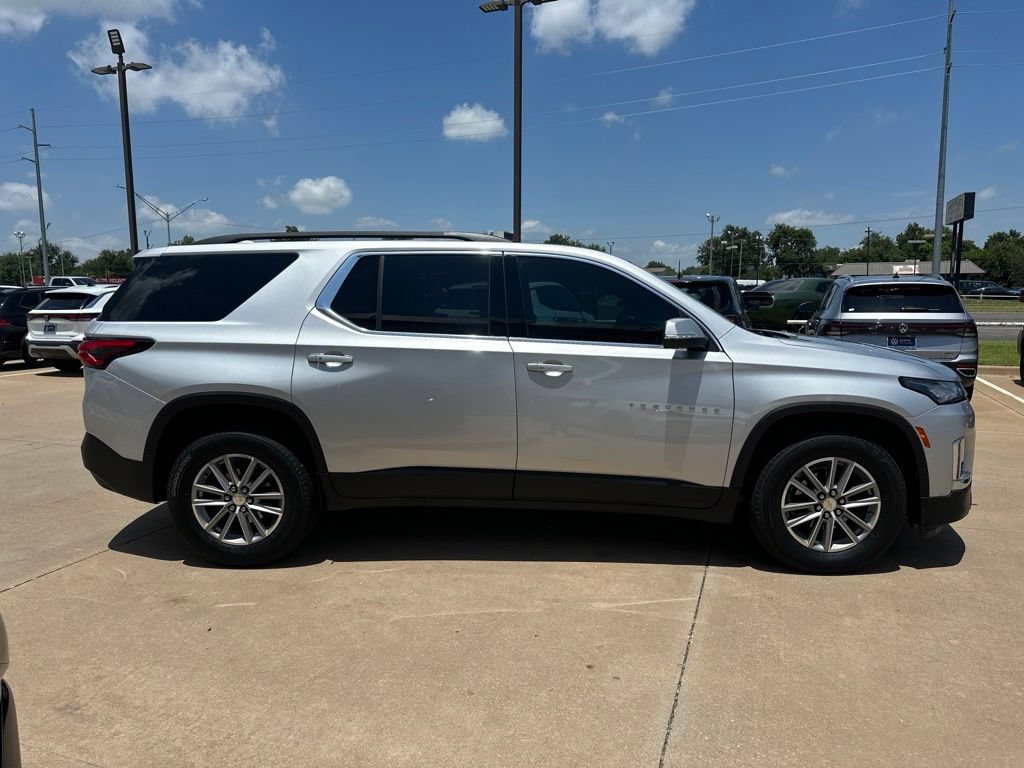 Used 2022 Chevrolet Traverse LT FWD image 4