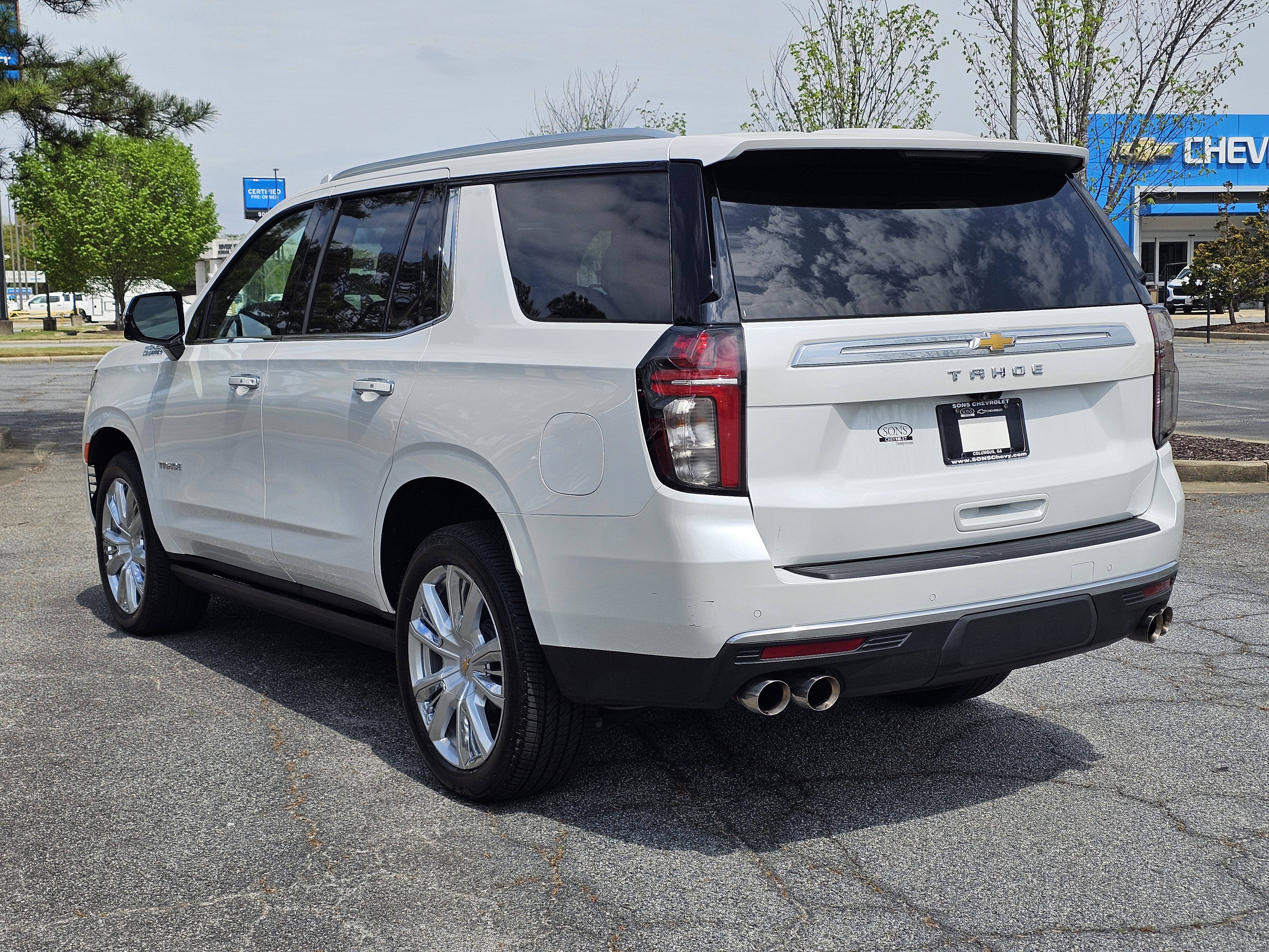 Used 2023 Chevrolet Tahoe High Country AWD/4WD image 15