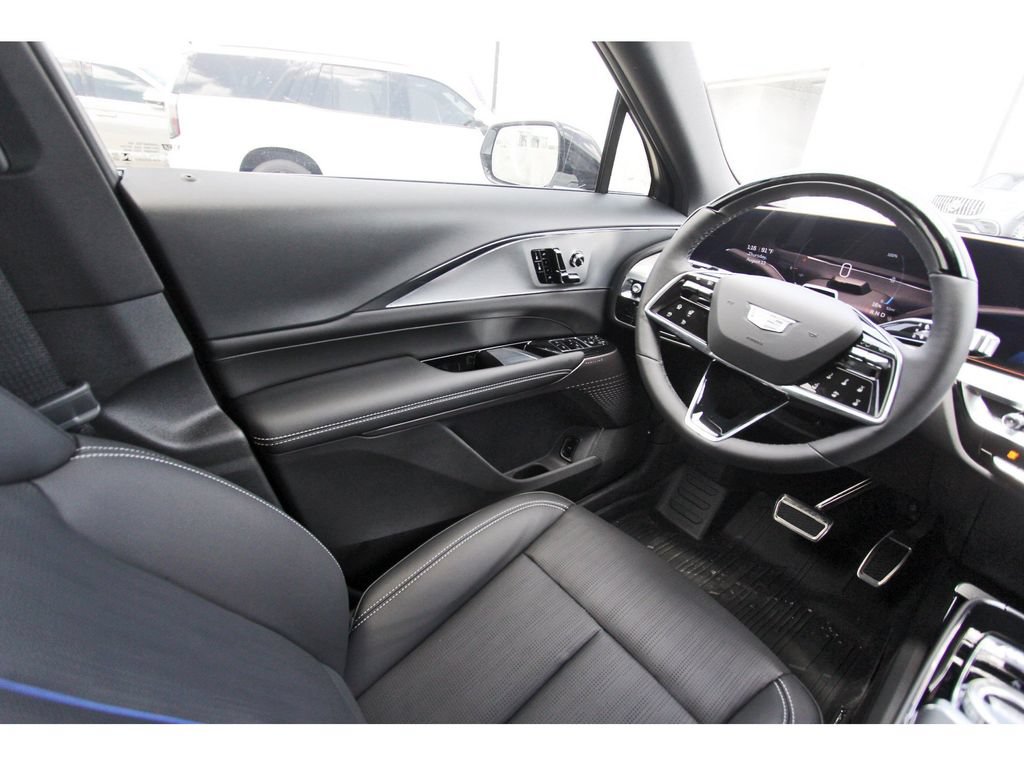 New 2027 Cadillac Lyriq Sport AWD/4WD image 8