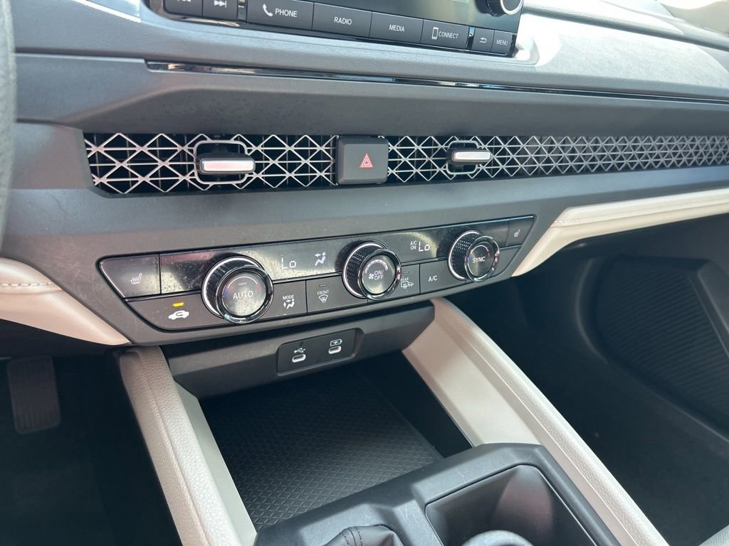 Used 2025 Honda Accord SE image 32