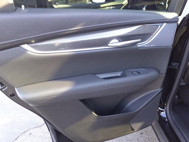 Certified 2025 Cadillac XT5 Sportv image 18