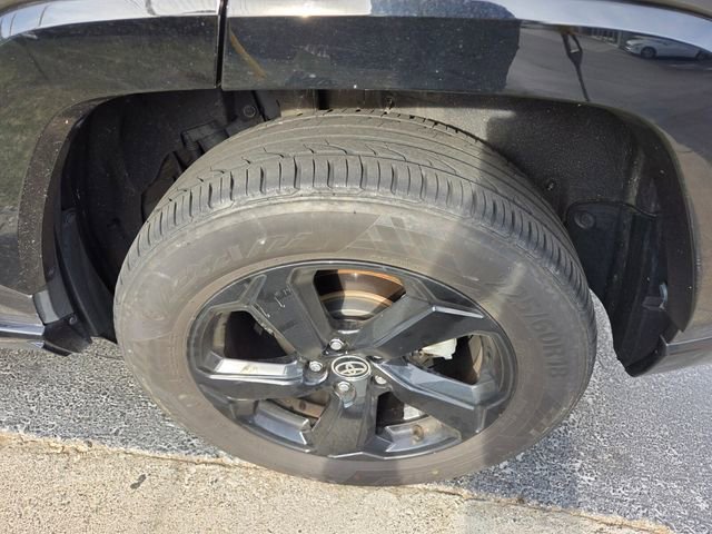 Used 2020 Toyota RAV4 XSE w/ XSE Grade Weather Package AWD/4WD image 8