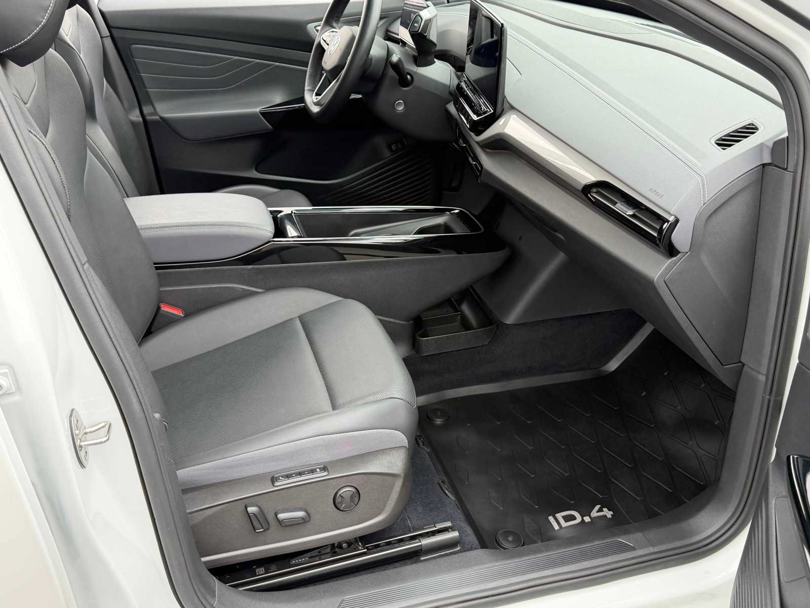 Used 2023 Volkswagen ID.4 S RWD image 29