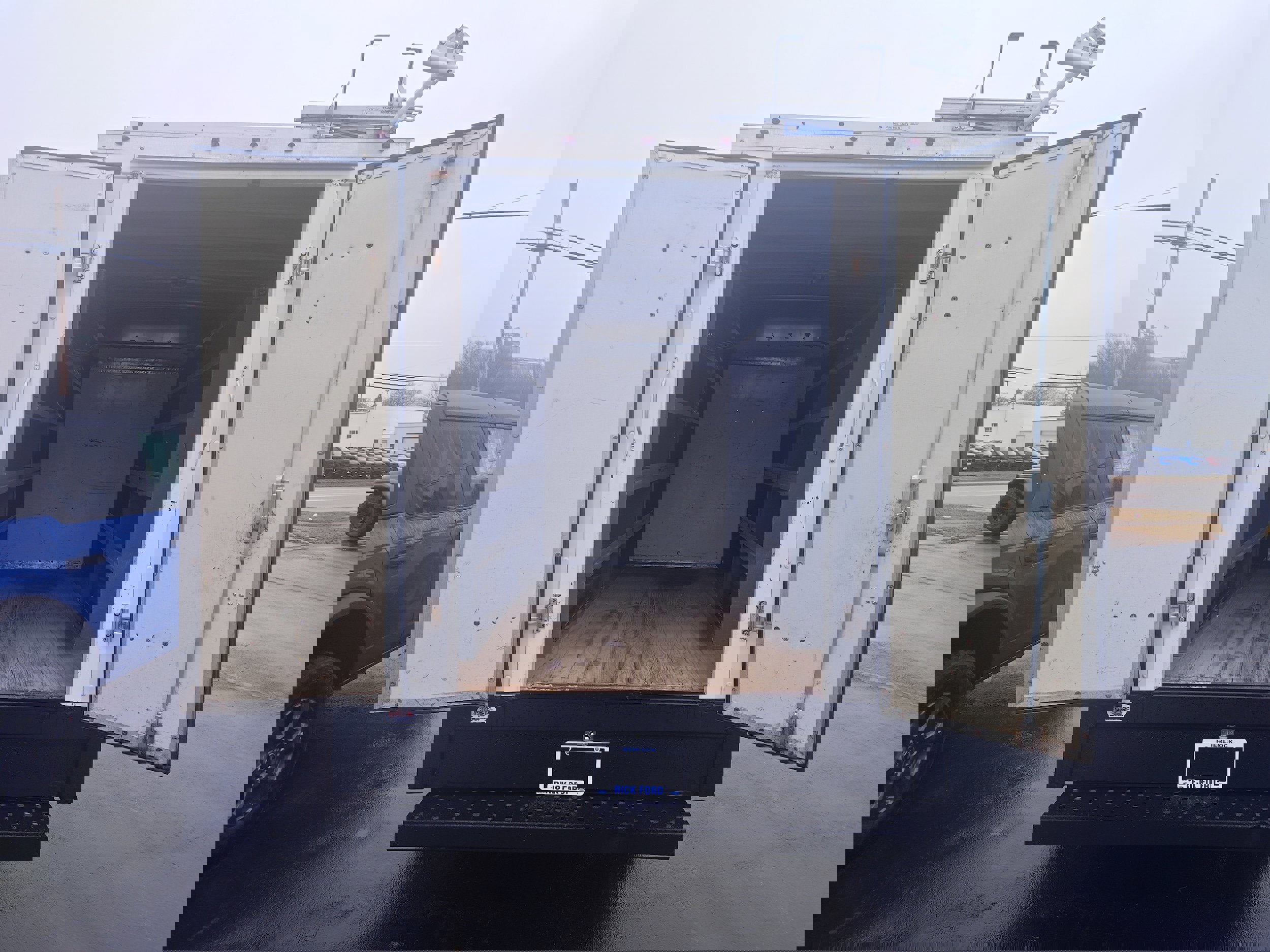 Used 2016 Ford E-350 and Econoline 350 Super Duty w/ Power Windows & Locks Group RWD image 8