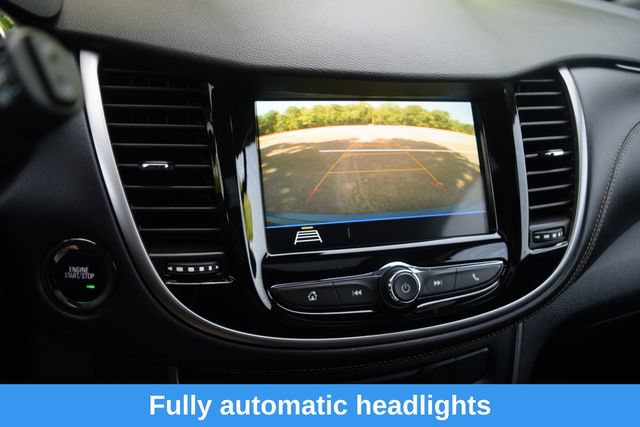 Used 2019 Chevrolet Trax LT w/ Sun & Sound Package AWD/4WD image 9