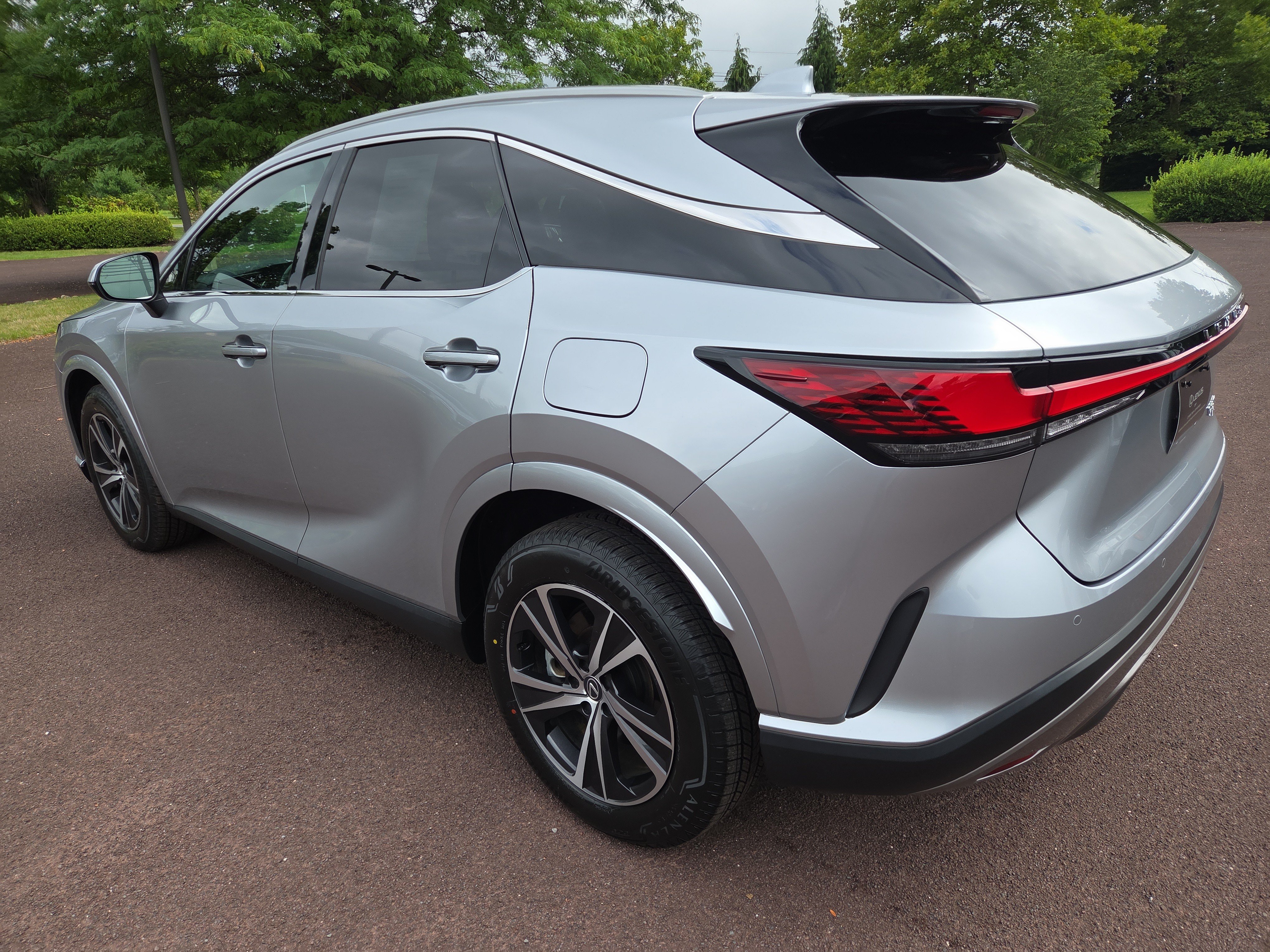 Certified 2023 Lexus RX 350 Premium w/ Accessory Package AWD/4WD image 5