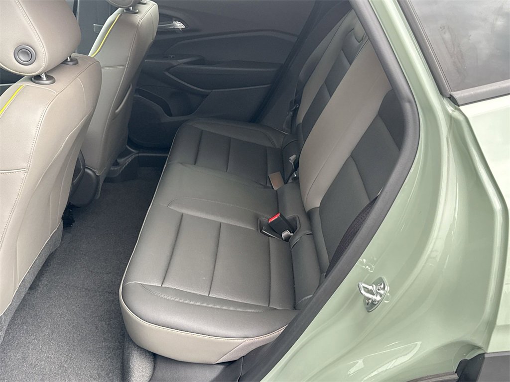 Used 2025 Chevrolet Trax ACTIV w/ Driver Confidence Package image 24