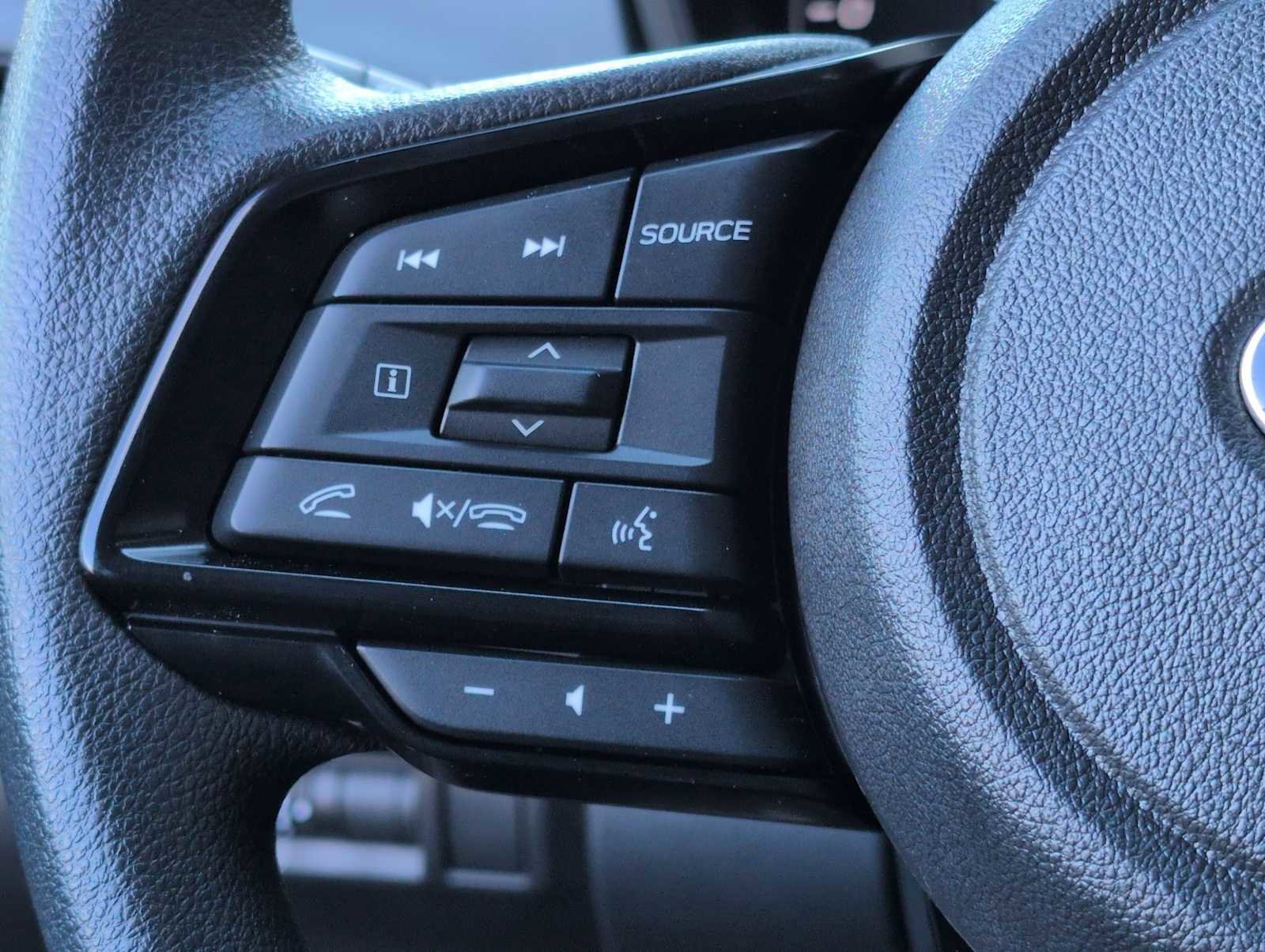 Used 2025 Subaru Crosstrek 2.0i Premium image 22