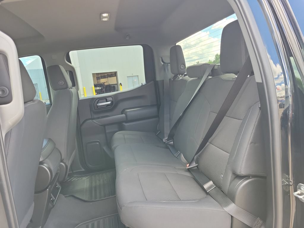 Used 2020 Chevrolet Silverado 1500 Custom w/ Custom Value Package AWD/4WD image 24