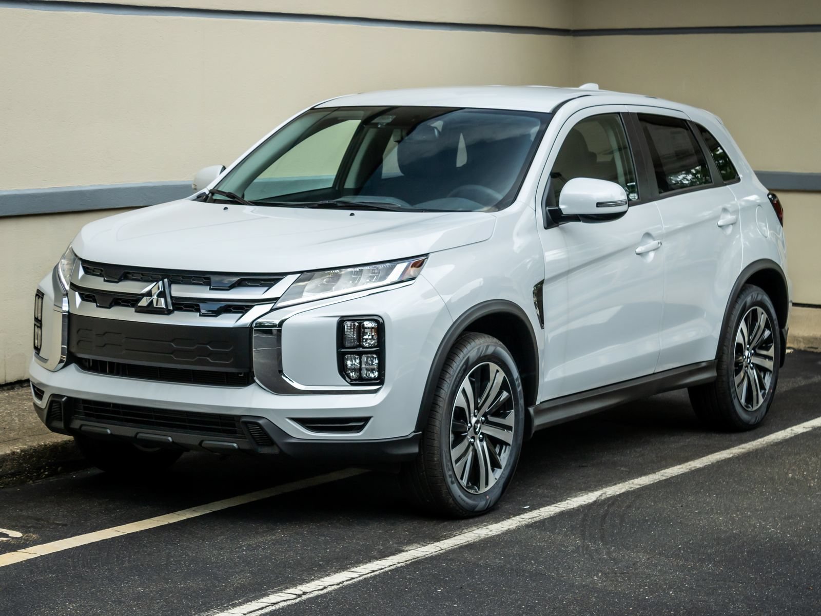 New 2026 Mitsubishi Outlander Sport SE