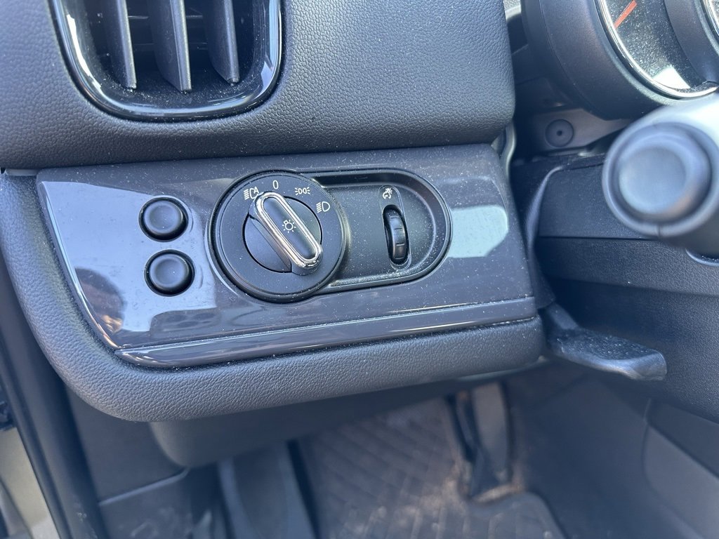 Used 2018 MINI Cooper Countryman ALL4 w/ Technology Package image 16