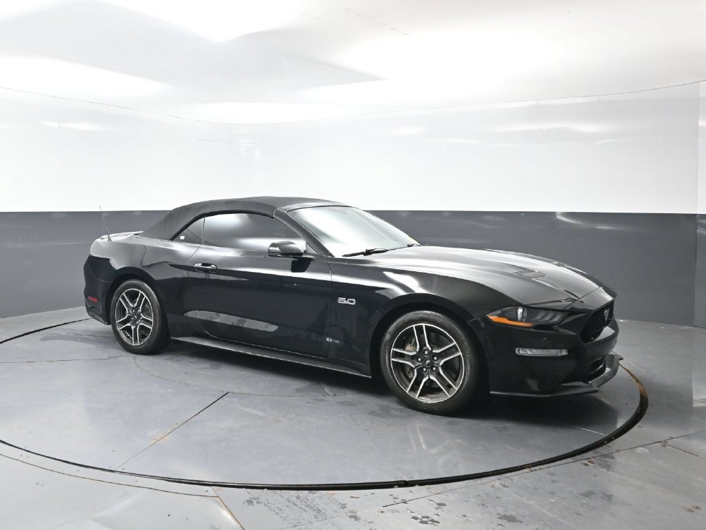 Used 2018 Ford Mustang GT Premium w/ Equipment Group 401A RWD image 4