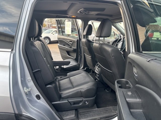 Used 2017 Honda Pilot Elite image 14