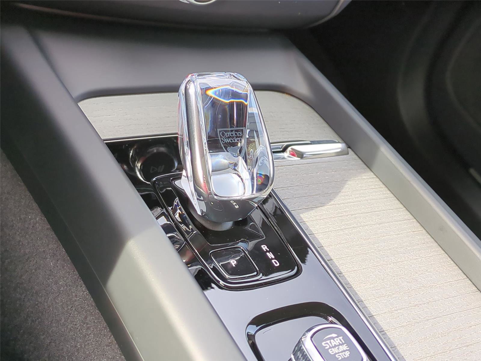 Used 2025 Volvo XC60 T8 Ultra w/ Protection Package Premier image 13