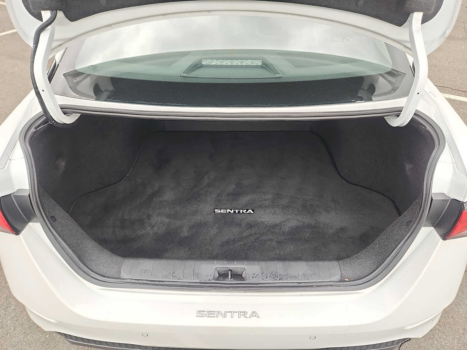Certified 2023 Nissan Sentra SR w/ SR Premium Package FWD image 27