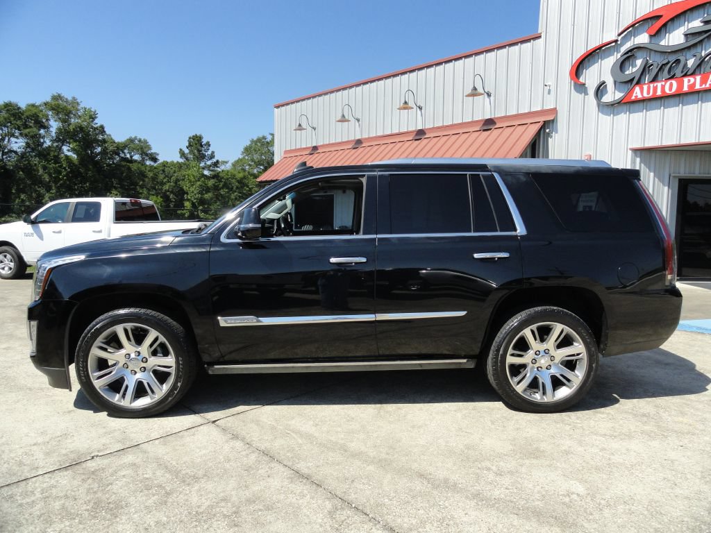 Used 2015 Cadillac Escalade Premium RWD image 3