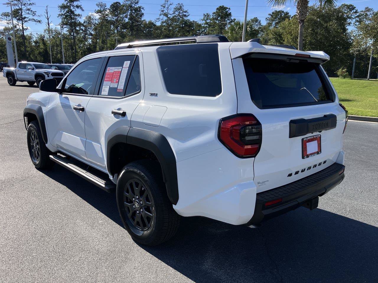 New 2026 Toyota 4Runner SR5 AWD/4WD image 3