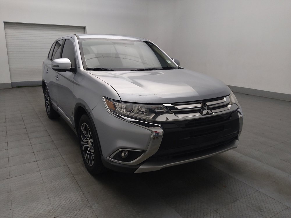 Used 2017 Mitsubishi Outlander SE image 13