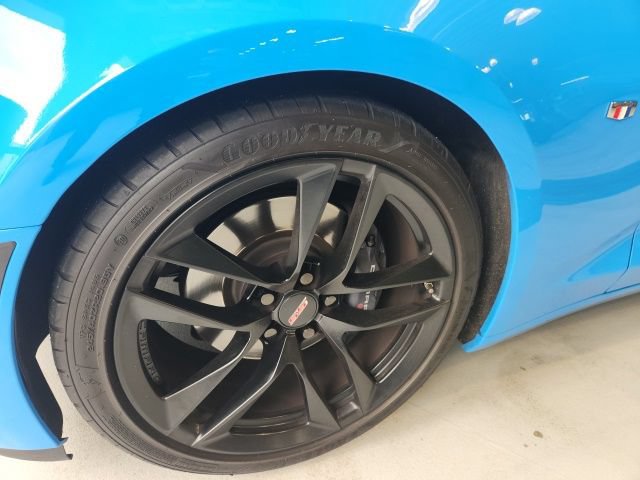 Used 2023 Chevrolet Camaro SS RWD image 2