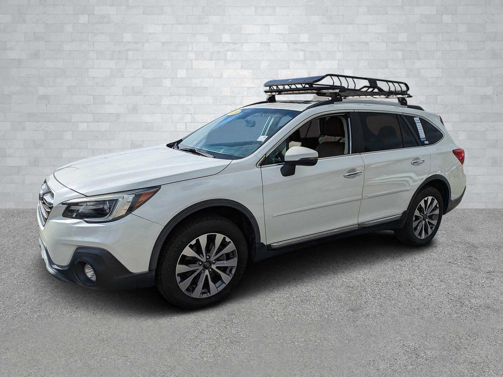 Used 2018 Subaru Outback 3.6R Touring w/ Popular Package #3 image 9