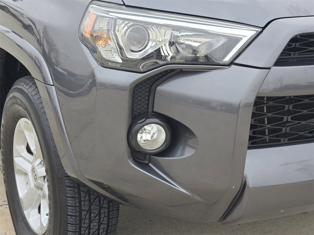 Used 2014 Toyota 4Runner SR5 Premium image 9