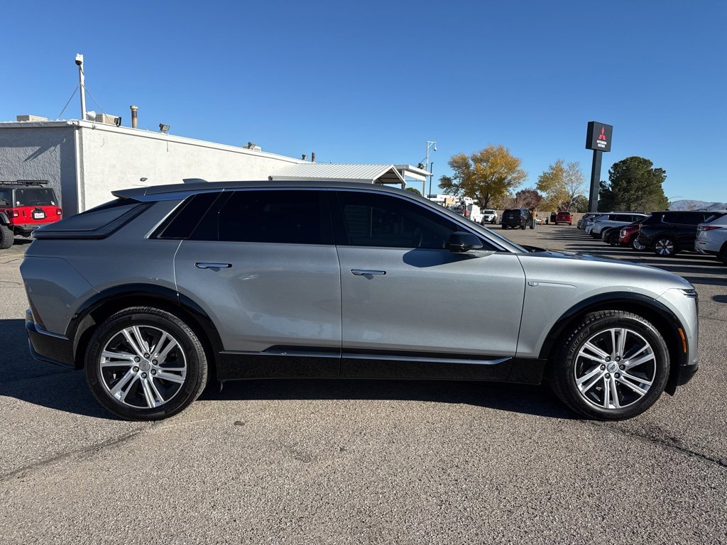 Used 2024 Cadillac Lyriq Tech w/ Driver Assist Package image 8