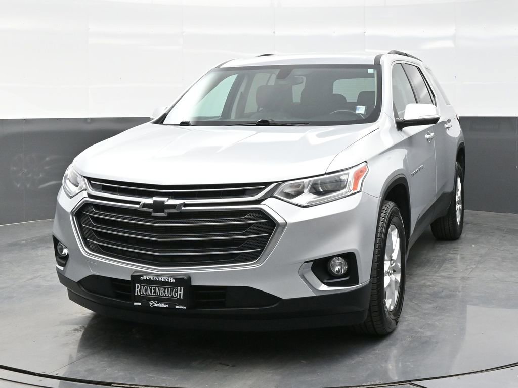 Used 2021 Chevrolet Traverse LT image 2