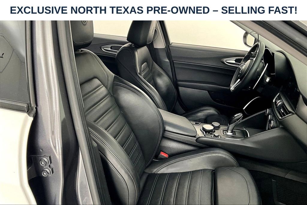 Used 2019 Alfa Romeo Giulia Ti Sport w/ Quick Order Package 22U Sport RWD image 11