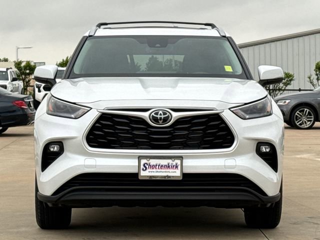 Used 2026 Toyota Highlander XLE AWD/4WD video 2
