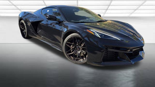 Used 2025 Chevrolet Corvette Z06 RWD image 1