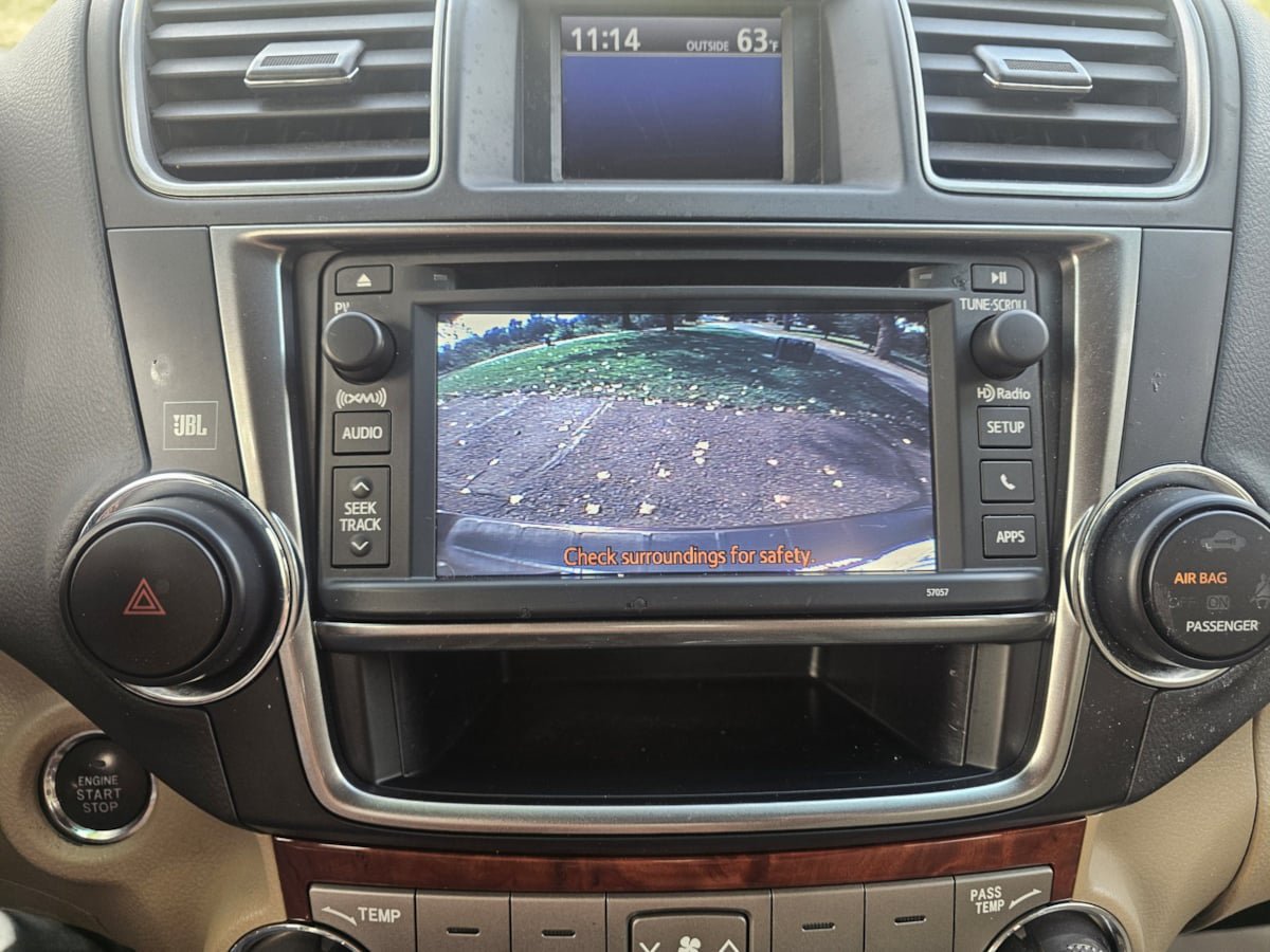 Used 2013 Toyota Highlander Limited FWD image 20