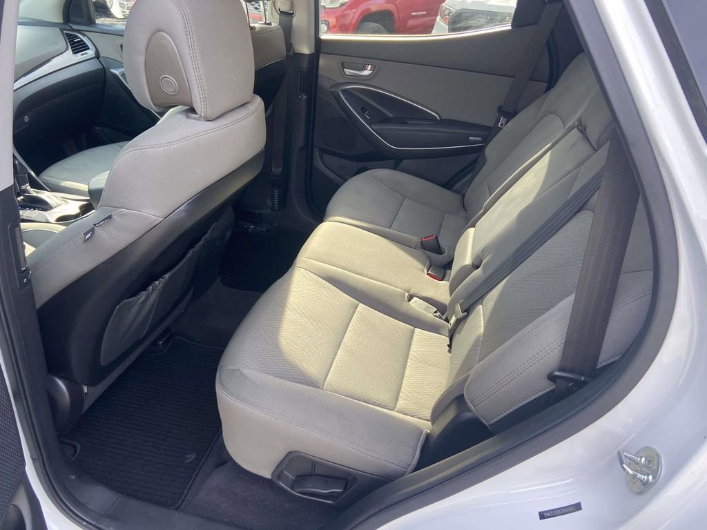 Used 2018 Hyundai Santa Fe Sport w/ 2.4L Value Package 02 FWD image 19
