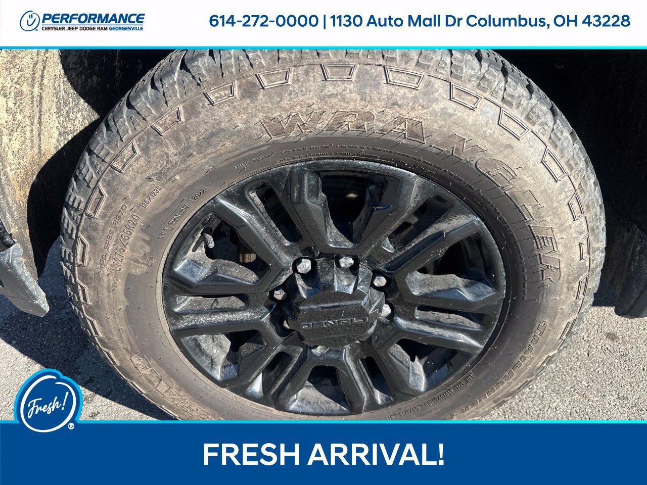 Used 2021 GMC Sierra 2500 Denali w/ Denali Black Diamond Edition AWD/4WD image 10